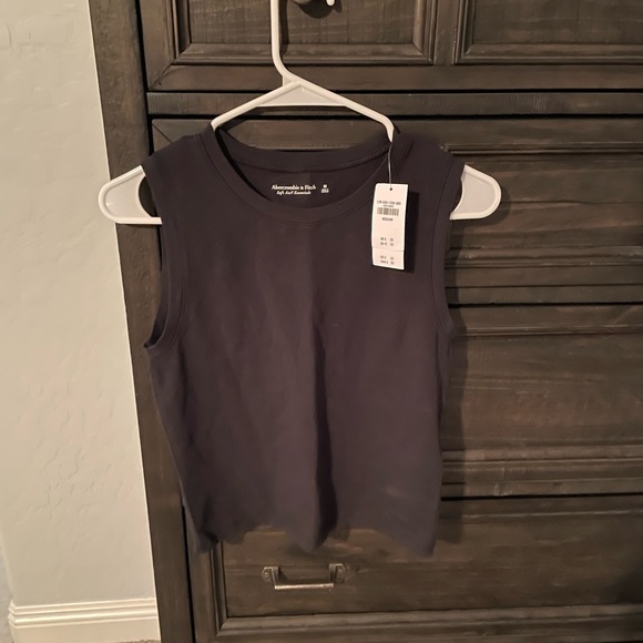 Abercrombie & Fitch Tops - Abercrombie & Fitch Muscle Tank